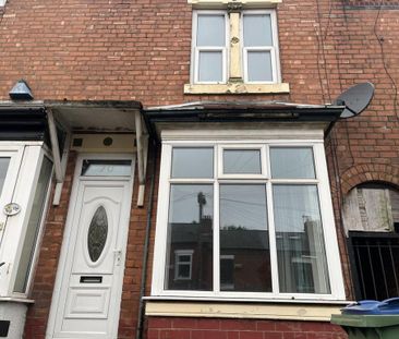 3 bedroom terraced house to rent - Photo 5