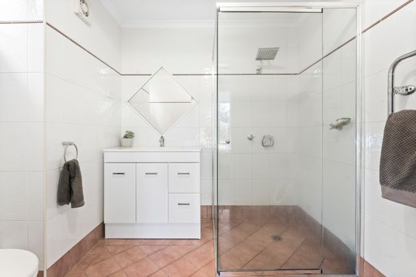 11 Haig Street, Belmont NSW 2280 - House For Rent | Domain - Photo 1