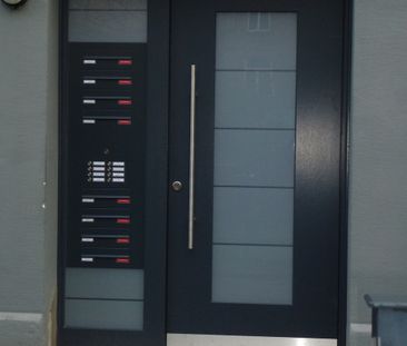 Pärchen gesucht für gepflegte 3 Zimmer Altbauwohnung im östlichen R... - Photo 1