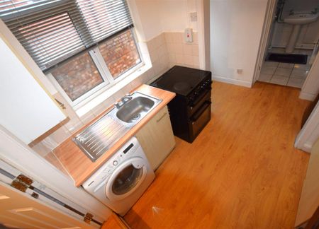 Middleborough Road Coundon Coventry - Photo 4