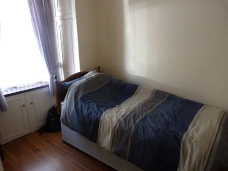 2 bedroom semi-detached house to rent - Photo 4