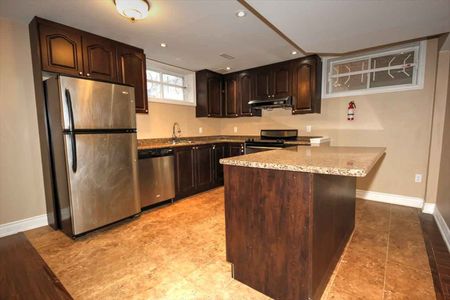 For Lease - 6 Mirrow Court, Toronto, Ontario - Photo 4
