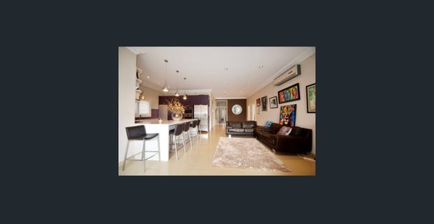 4 Bedroom House 2 bathrooms - Photo 1