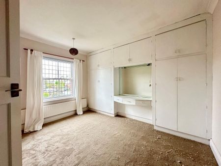 3 bedroom semi-detached house to rent - Photo 4