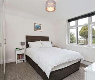 Crabtree Road, Camberley, GU15 - Photo 4
