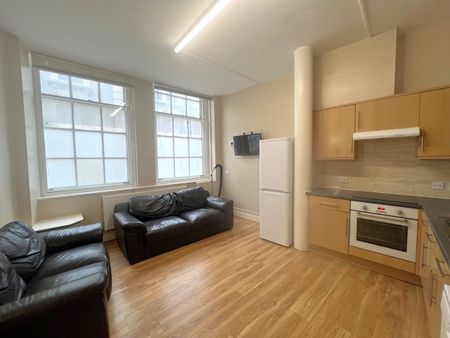 5 Bed Flat, St. Nicholas Street, BS1 - Photo 3