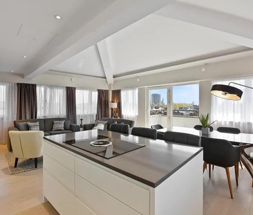 230 Vauxhall Bridge Road, London, SW1V - Photo 2