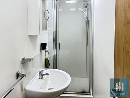 1 bedroom in a house share to rent - Photo 5