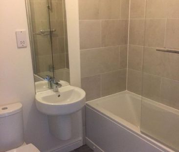 1 bedroom in a house share to rent - Photo 6