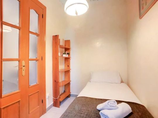 Carrer del Torrent de lOlla, Barcelona, Catalonia 08012 - Photo 1