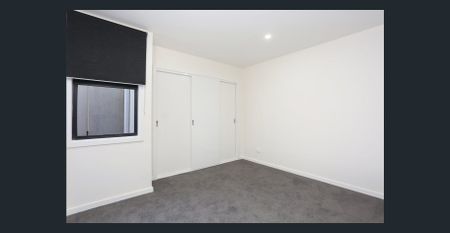 Stylish, Secure & Superbly Located in the Heart of Preston - Photo 2
