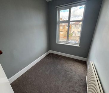 Burnway, Hornchurch, RM11 - Photo 1