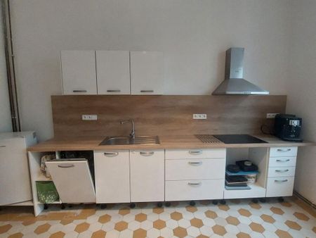 Pronájem bytu 4+1 110 m2 - Fotografie 2