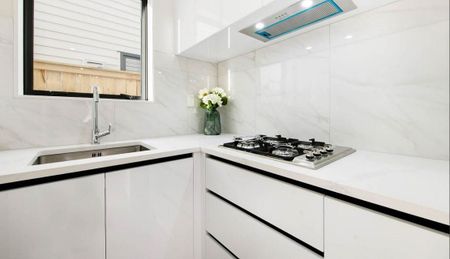 Charming 2BR Granny Flat in Flat Bush - Photo 4