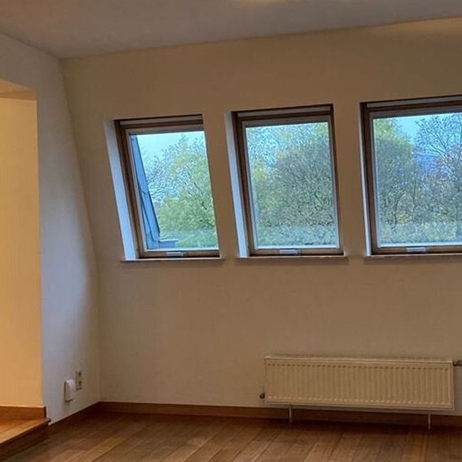 Appartement te huur in Brussel voor € 2.000 met 3 slaapkamers - Photo 1