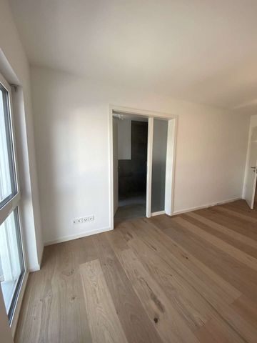 HEGERICH: Exquisite 2 Zimmer Neubauwohnung mit Küche und Balkon - Foto 3