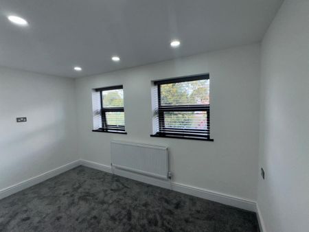 33a Sandy Lane, Wolverhampton, West Midlands, WV6 9EB - Photo 5