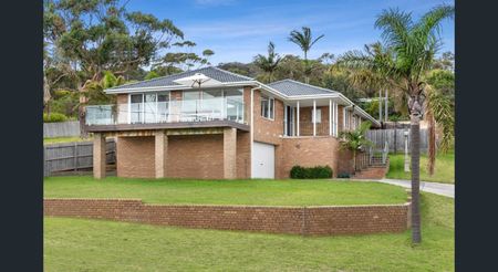 Stunning home with a view! - Photo 3