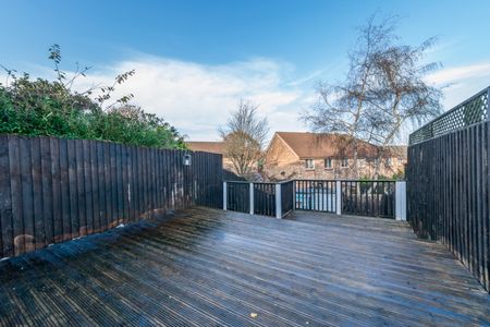 RBAOD LANE CLOSE BRAMLEY LEEDS LS13 2UD - Photo 5