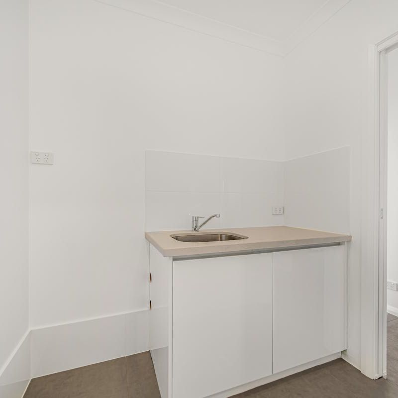 MODERN TWO BEDROOM DUPLEX - Photo 1