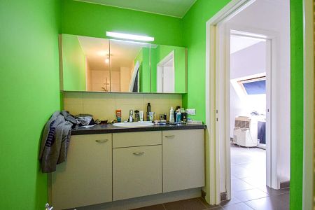 Recent duplexappartement met ruime slaapkamer in centrum van Gistel - Foto 2