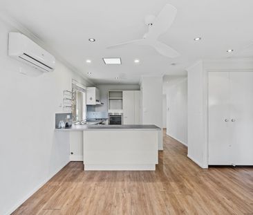 Stunning Two-Bedroom Villa with City Views in a Quiet Complex - Photo 1