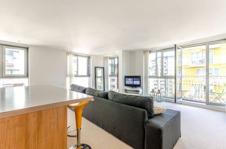 2 bedroom flat to rent - Photo 4