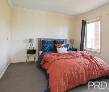3 BEDROOM FAMILY HOME - Photo 6