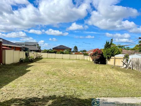 20 Rich Street, Noble Park - Photo 2