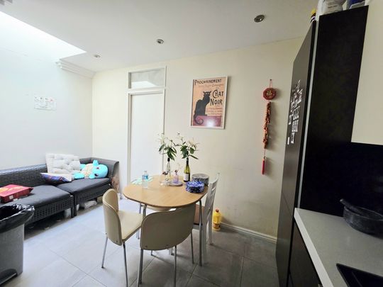 Sussex Way, N19 4HY, Archway - Photo 1