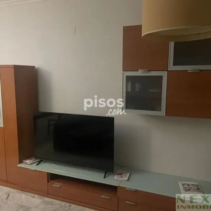 Piso en alquiler en Centro - Foto 1