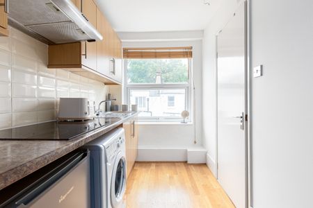 1 Bed Flat, Leinster Gardens, W2 - Photo 5