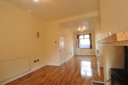 2 Bed Terraced House, Queen Marys Road, CV6 - Photo 3