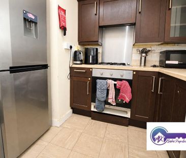 1 Bedroom Room in Flat Share To Rent - Photo 5