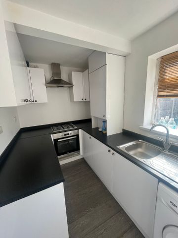 South Roundhay - Photo 4