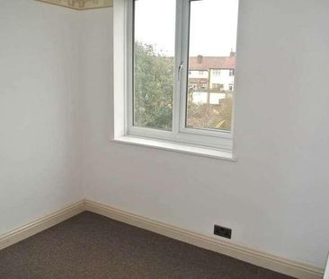 Ivy Avenue, Blackpool, FY4 - Photo 5