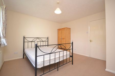 3 bedroom House To Let - Photo 4
