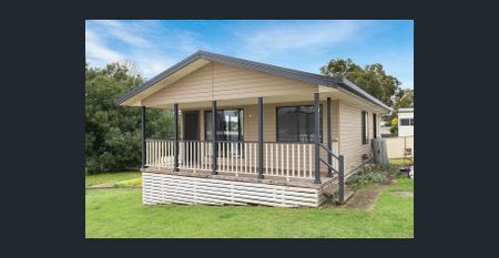 Modern Two-Bedroom Granny Flat – Private & Low Maintenance - Photo 5