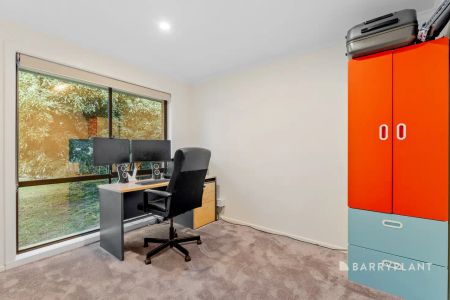 “Three bedroom Home in the Heart of Berwick” - Photo 4
