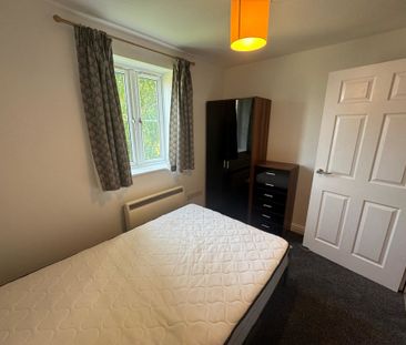 Huntington Road - P10995 - Photo 5