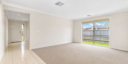 Spacious Family Living in Berwick Waters Estate - Photo 2