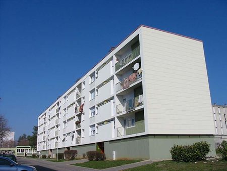 Location - Appartement T3 - 51 m² - Grand-Charmont - Photo 5