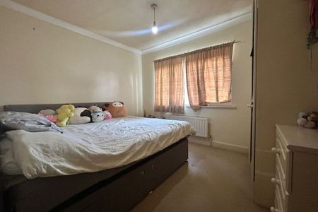 Willowtree Close - Photo 3