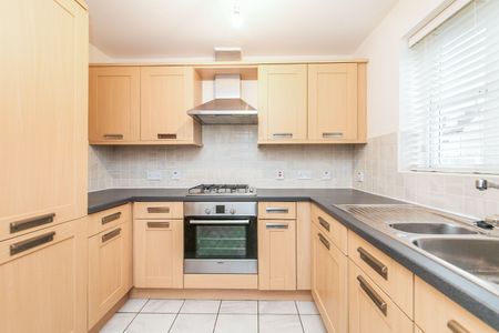 3 bedroom house to rent Jennings Drift, Kesgrave, Ipswich, IP5 - Photo 3