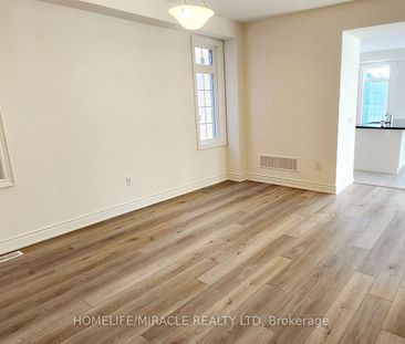 For Lease - 14 Wraggs Road, Bradford West Gwillimbury, Ontario - Photo 1