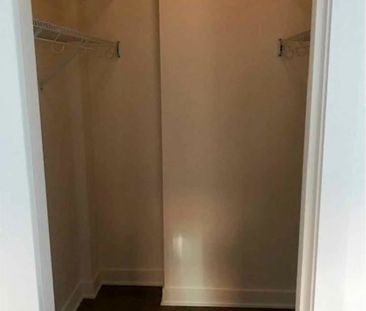 condo moderne avec balcon 3 1/2, tout équipé, pièce dressing, vide ... - Photo 5