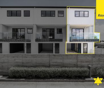 Stylish Three-Level Living in a Prime, Convenient Location - Photo 2