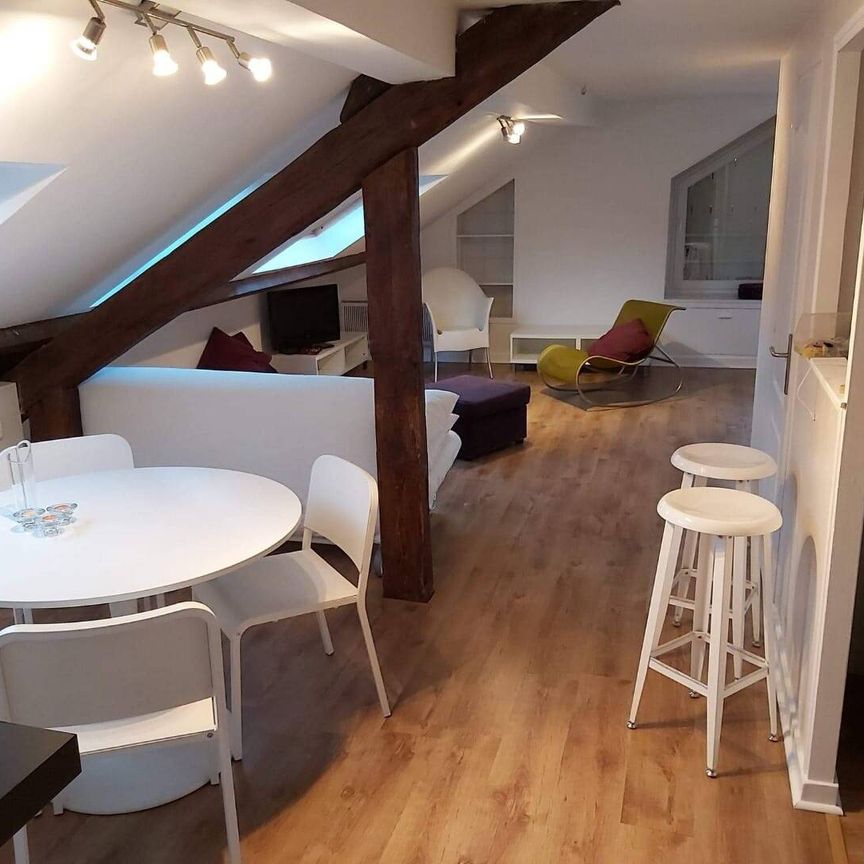 T3/4 meublé et équipé, 67m² au sol, centre Nantes - Photo 1