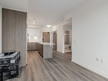 For Lease - 333 Sunseeker Avenue Unit# 236, Innisfil, Ontario - Photo 2