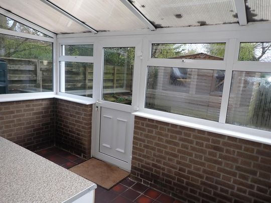 3 bedroom semi-detached house to rent - Photo 1